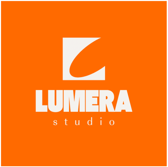 déclinaison du logo Luméra studio sur fond orange
